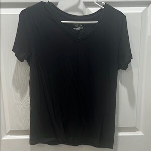 Time and Tru Black Fitted Short Sleeve T-Shirt